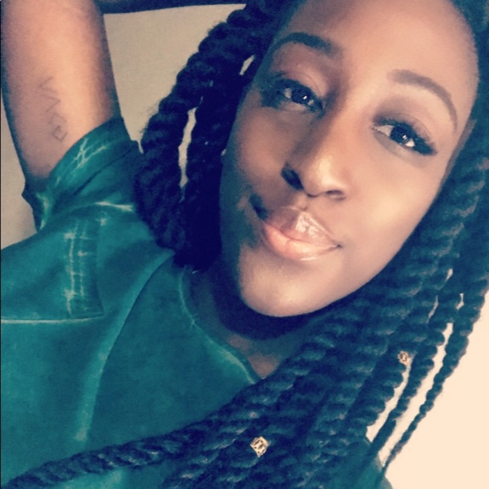 Meet your Posher, Jasmine